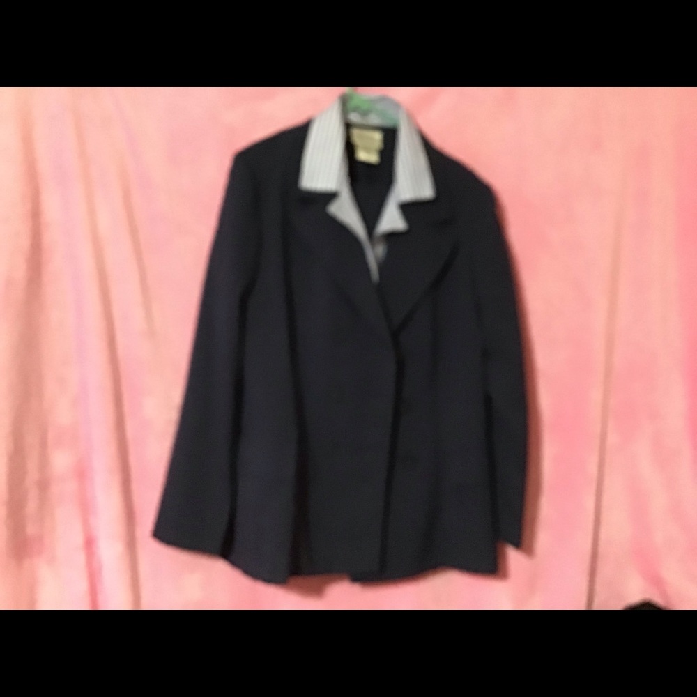 Medium heavy suit black with white striped collar